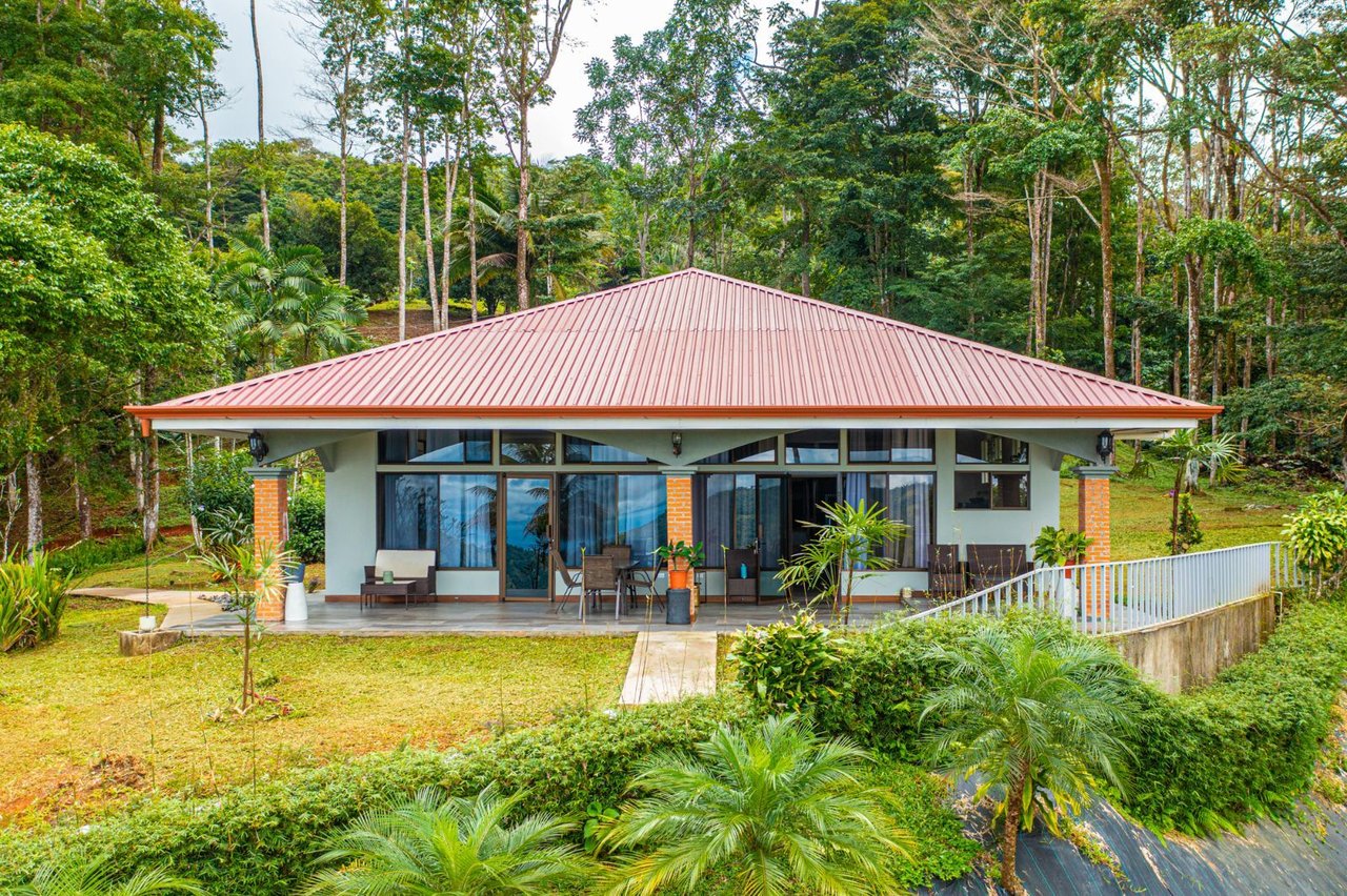 Waterfall Eco Hotel Retreat, Perez Zeledon, San Jose