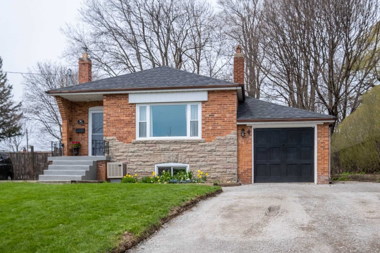 4 Cliffside Dr