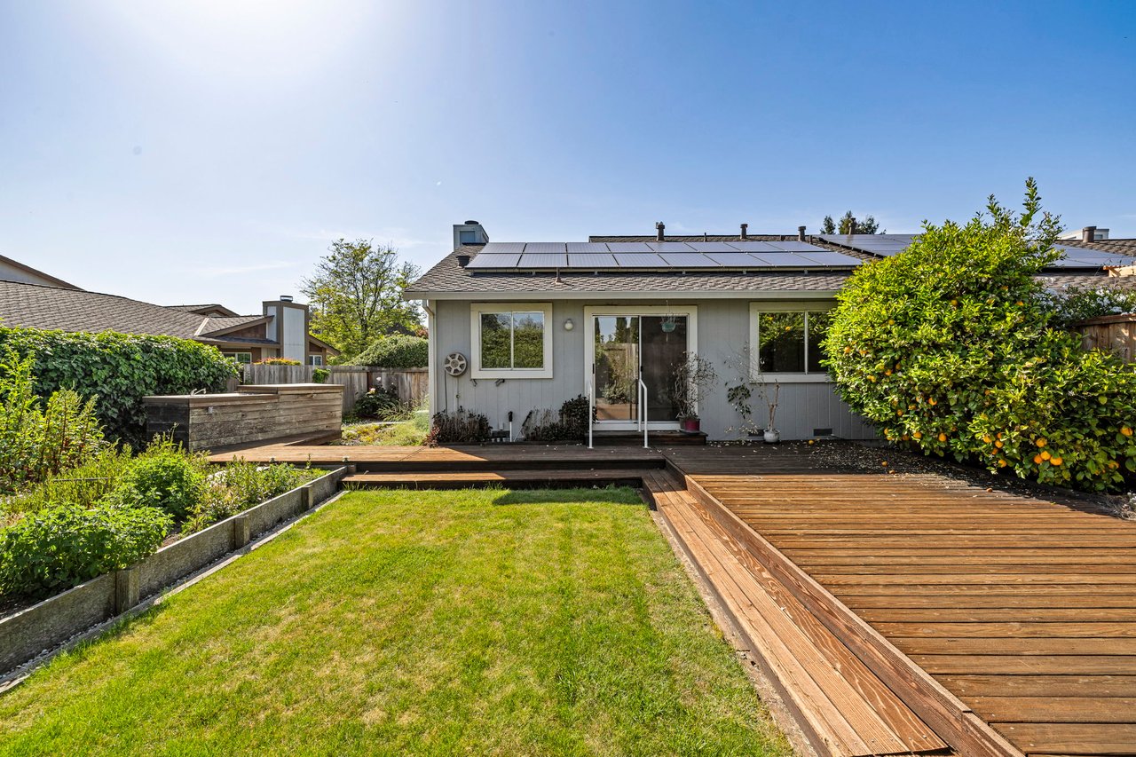 Charming Single-Level PUD in Petaluma’s Sought-After Morningstar Community