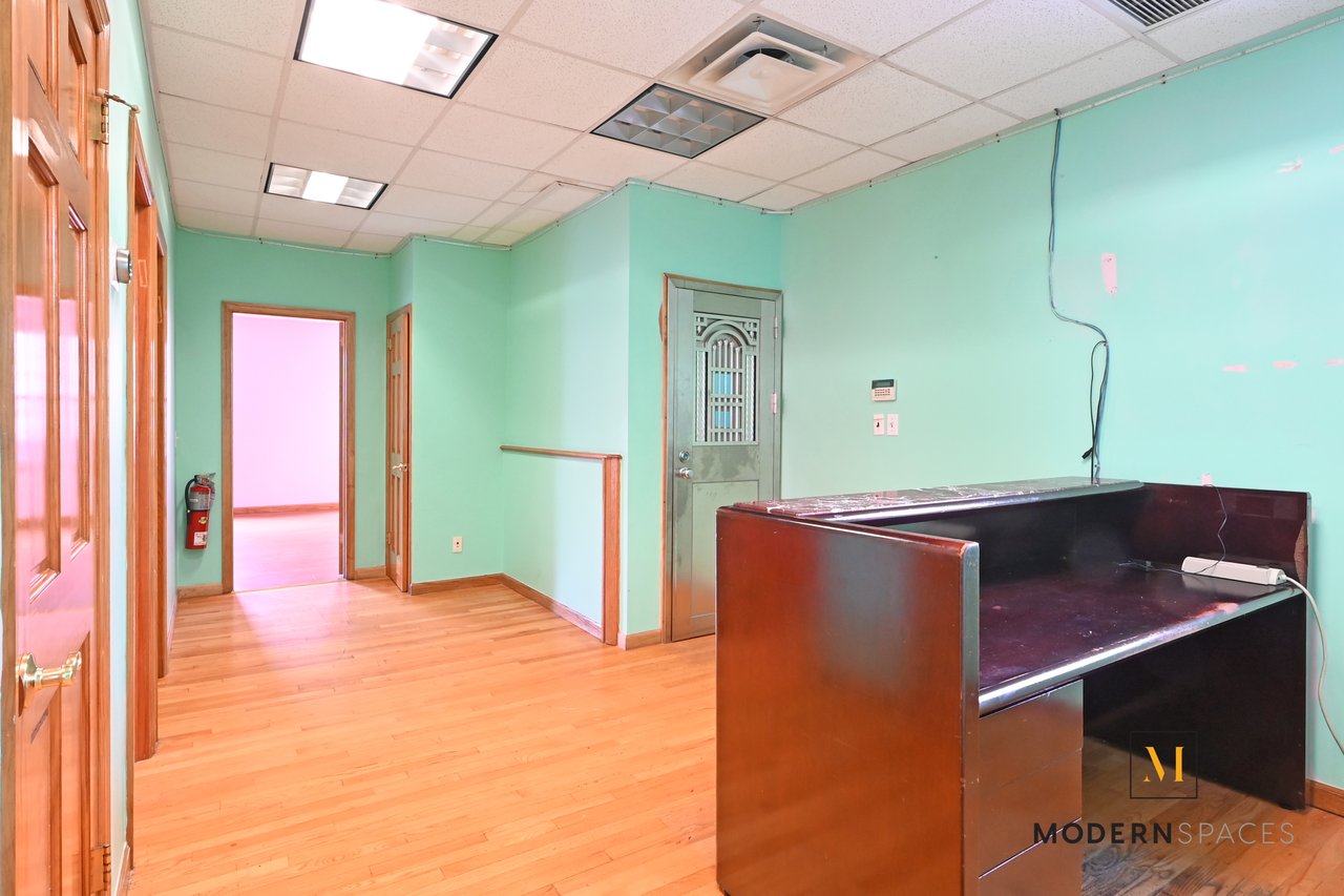 38-31 Crescent Street 2nd Floor
