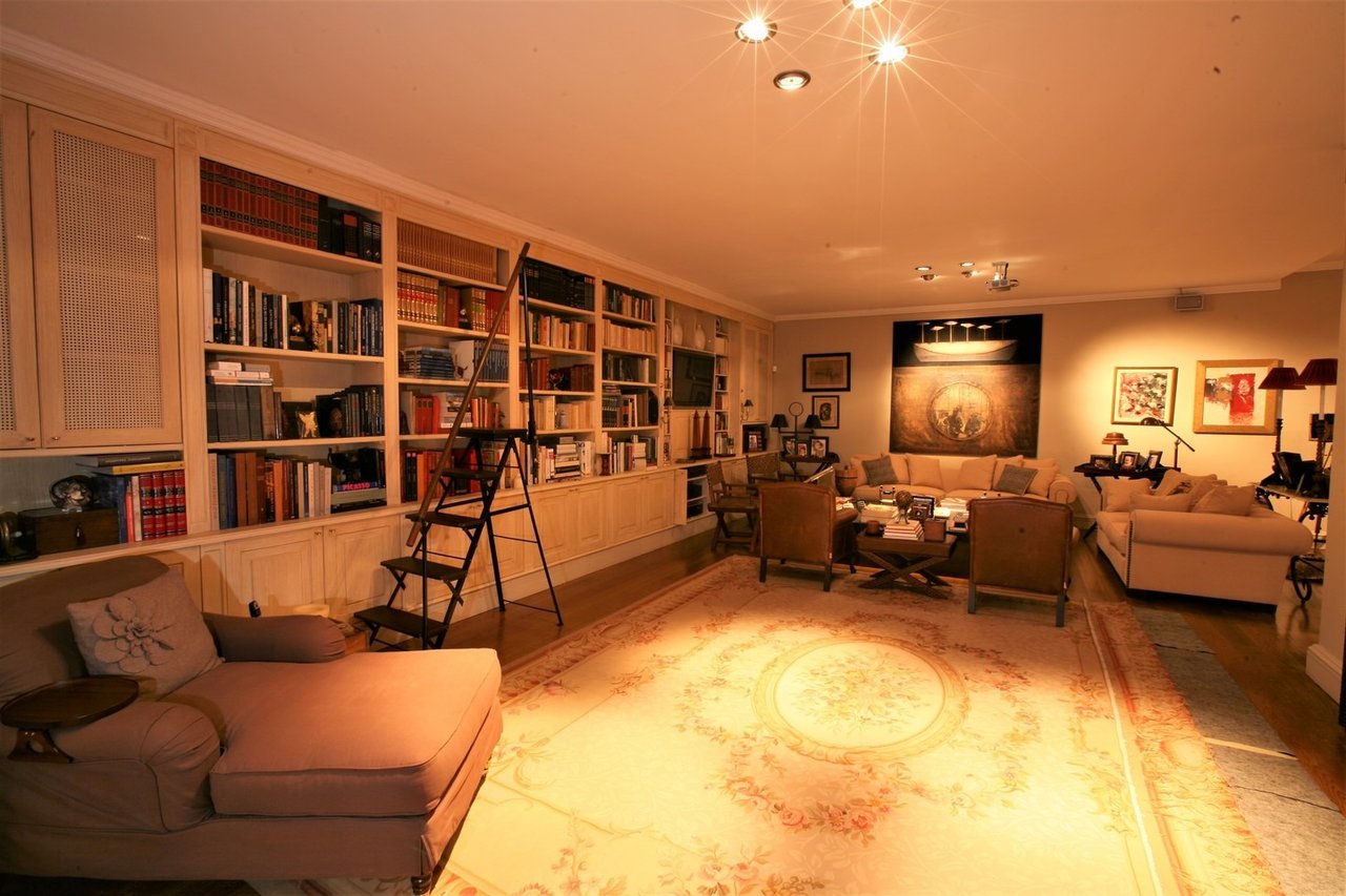 Special Luxury Condo with Sea Views in Athens