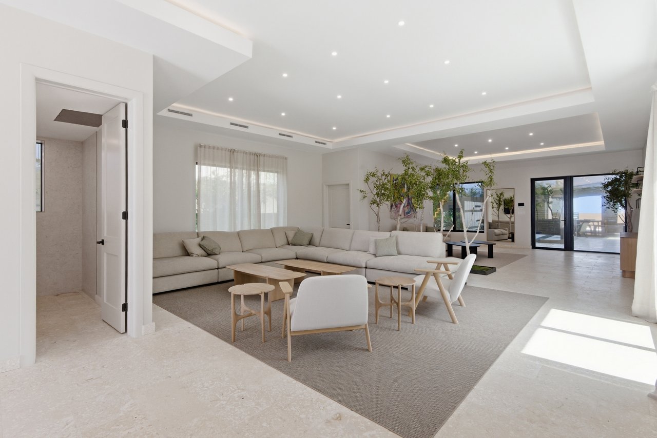 Villa Sol, Adelaide Beach