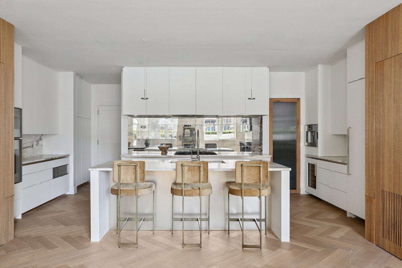 416 Common Street PHB