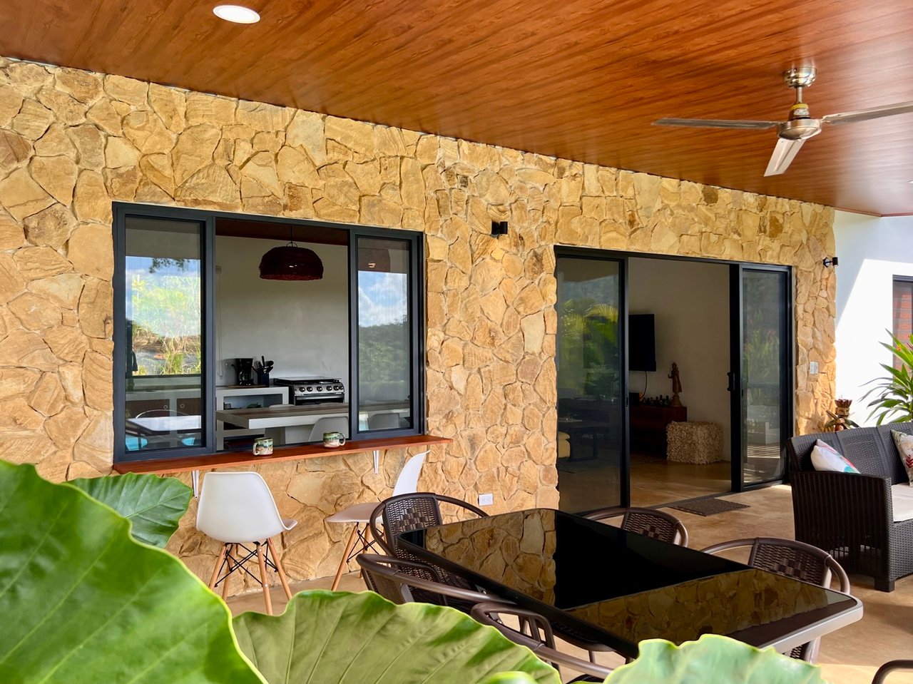 Brand New Modern Home in a Private Tropical Setting - Tres Rios