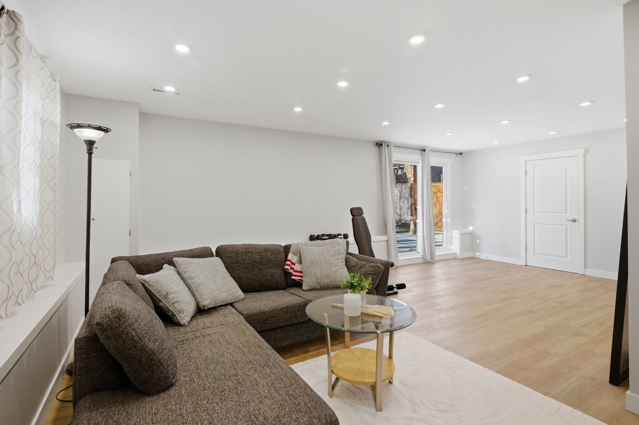 88 Woodfield Crescent SW