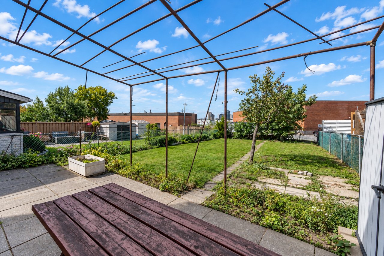 81 Blossom Cres, Toronto Ontario