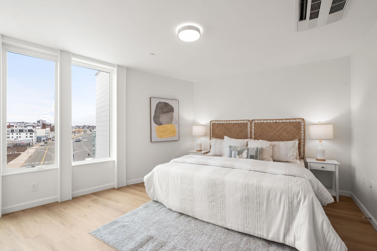 Residences at the Aquarium - PH5