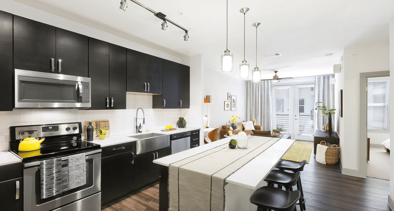 Up To Six Weeks Free, Ask About Our Look & Lease Special!