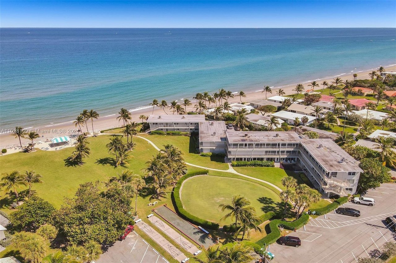 1221 Hillsboro Mile APT 17C