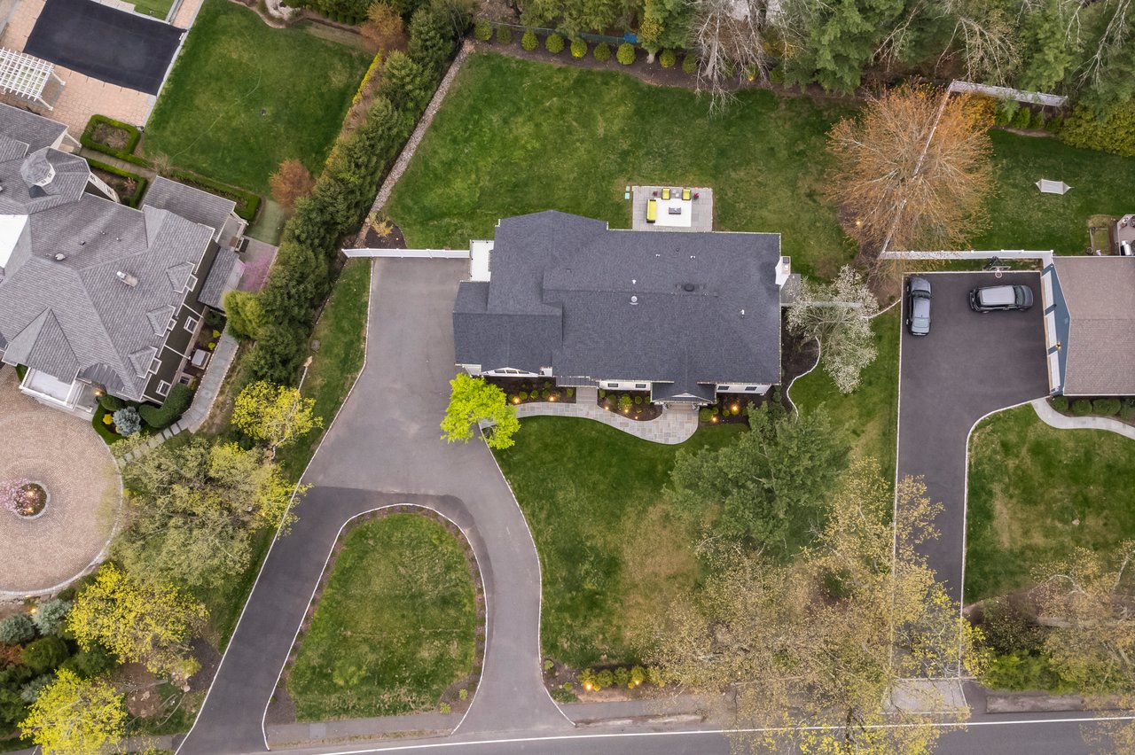 Just Listed: Designer 6BR Home in Coveted Hartshorn Section of Short Hills