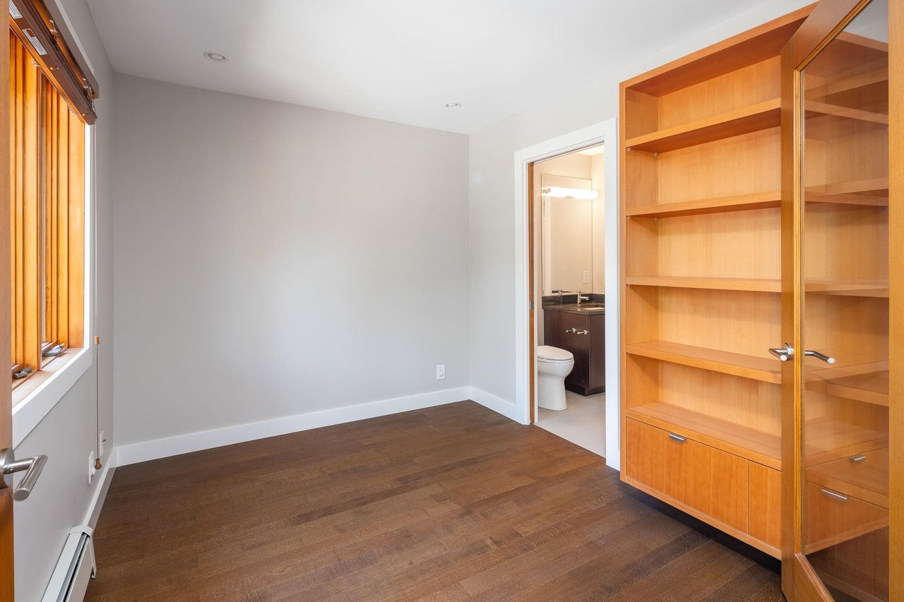 35 Hythe Ave