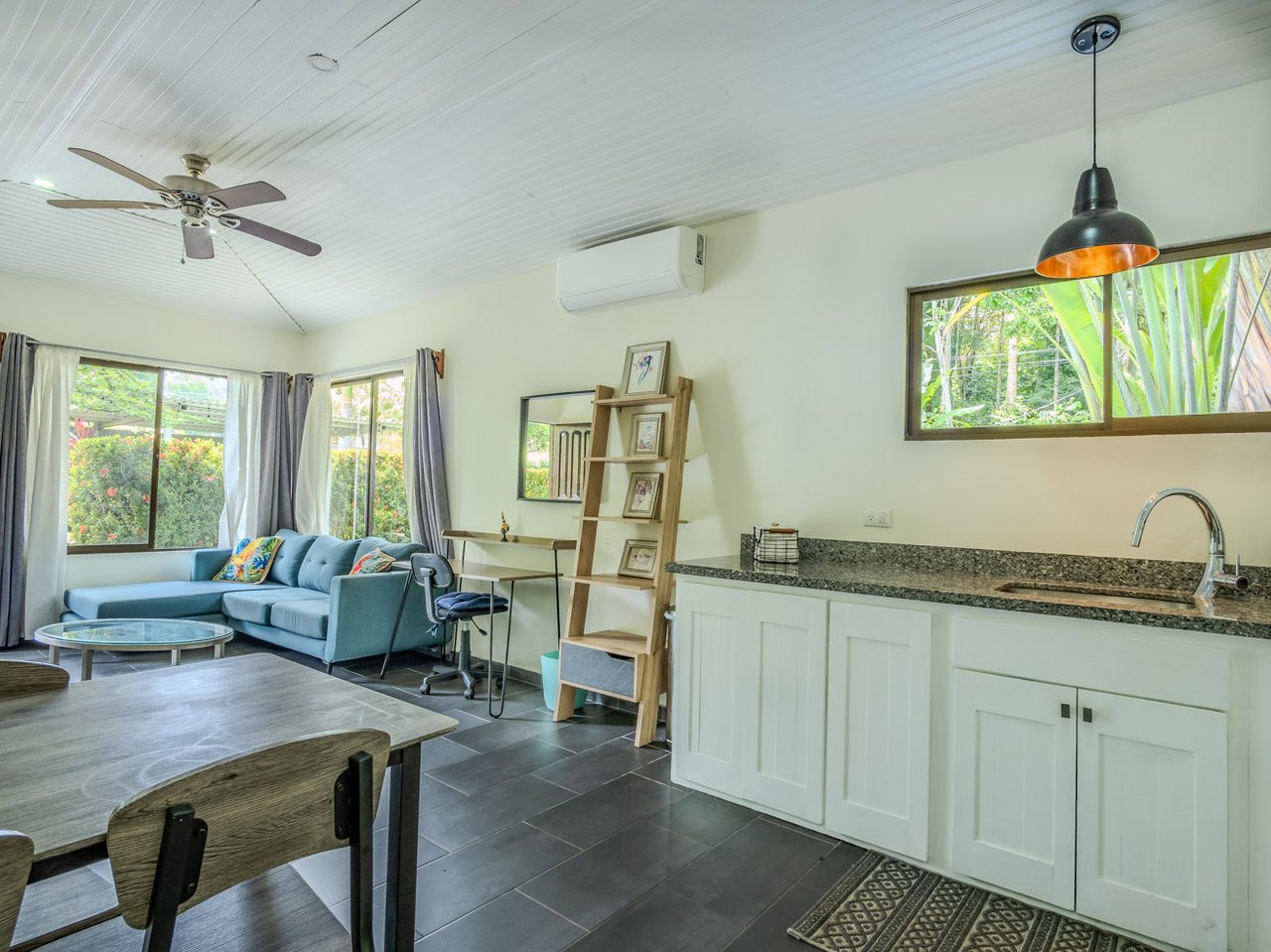 Tropical 3-Cabin Home with Pool and Gardens in the Heart of Uvita