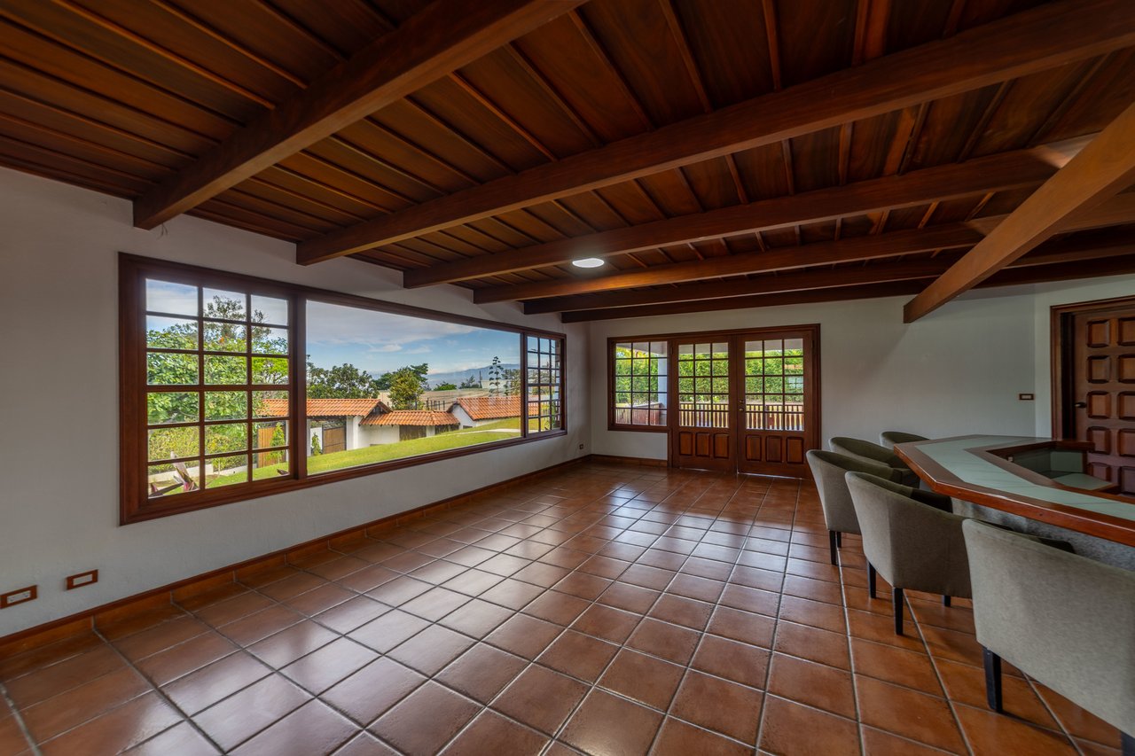 Private Gated Guest House Estate, Escazu, San Jose
