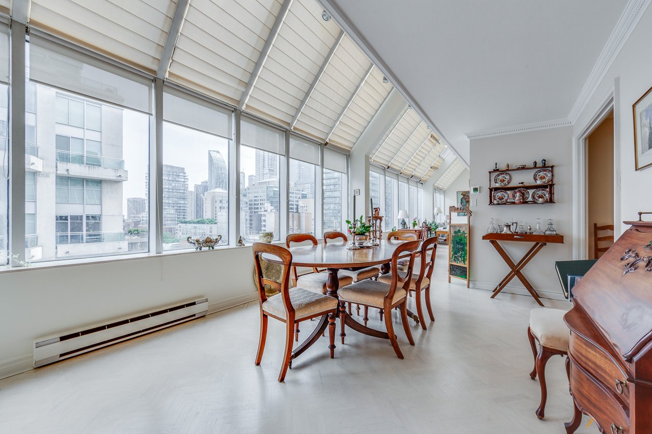 The South Penthouse at Lombard Court
