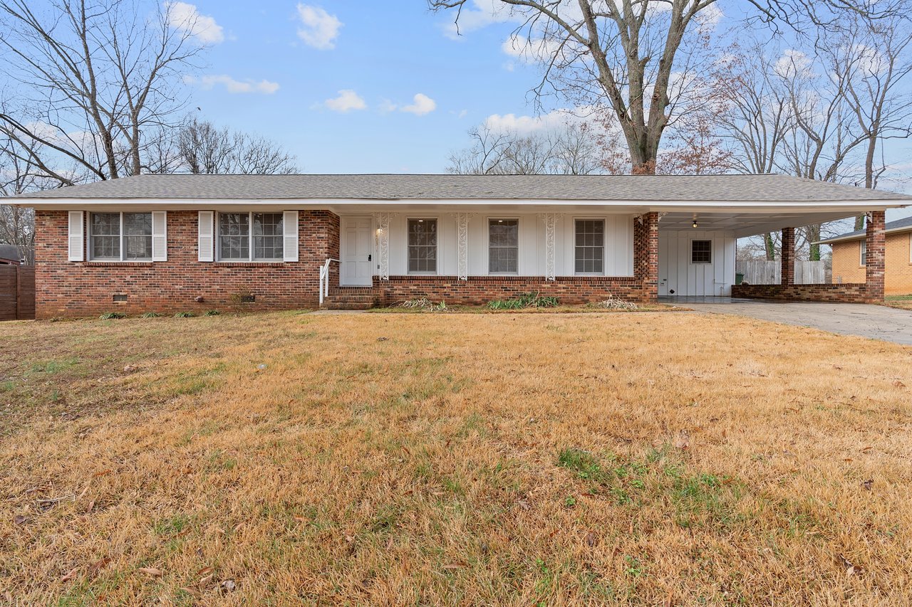 Beautiful Home with Updated Kitchen Near Downtown Huntsville!