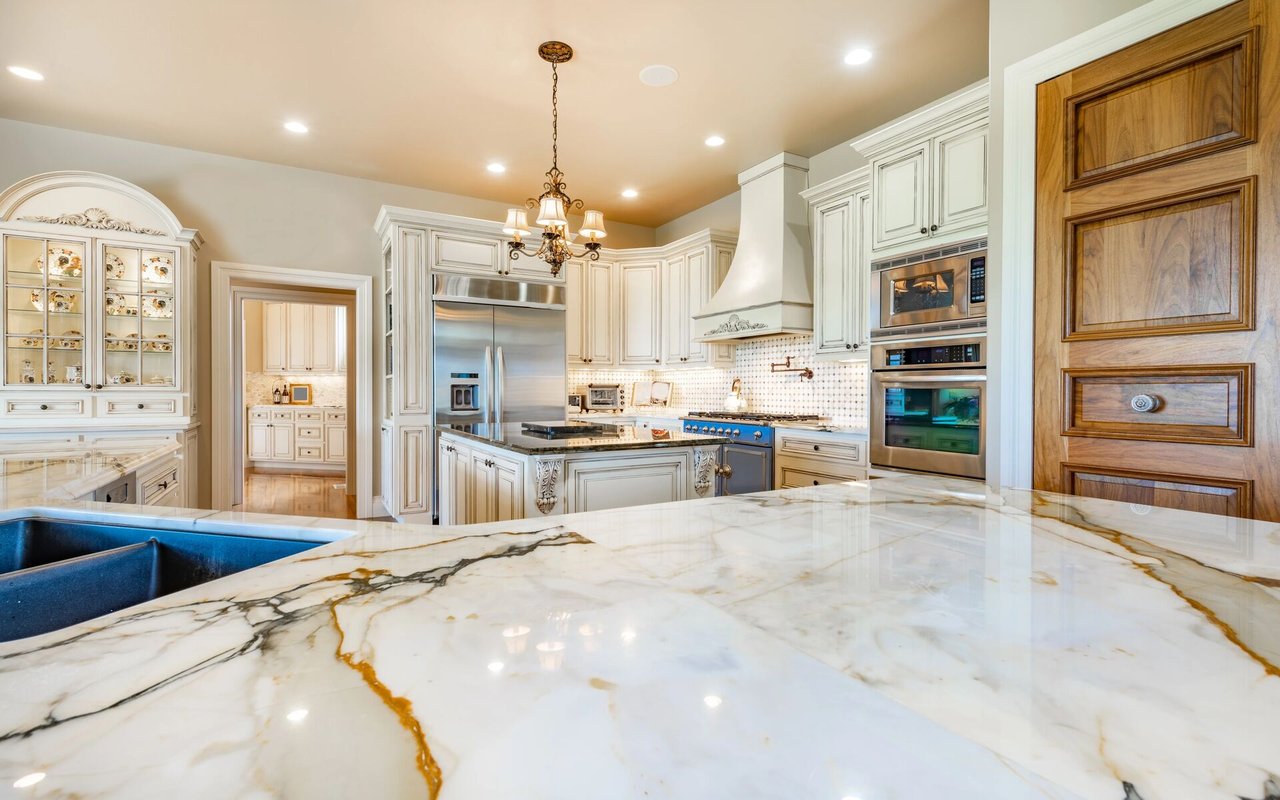Las Vegas Lakes: A Guide to Waterfront Living and Recreation