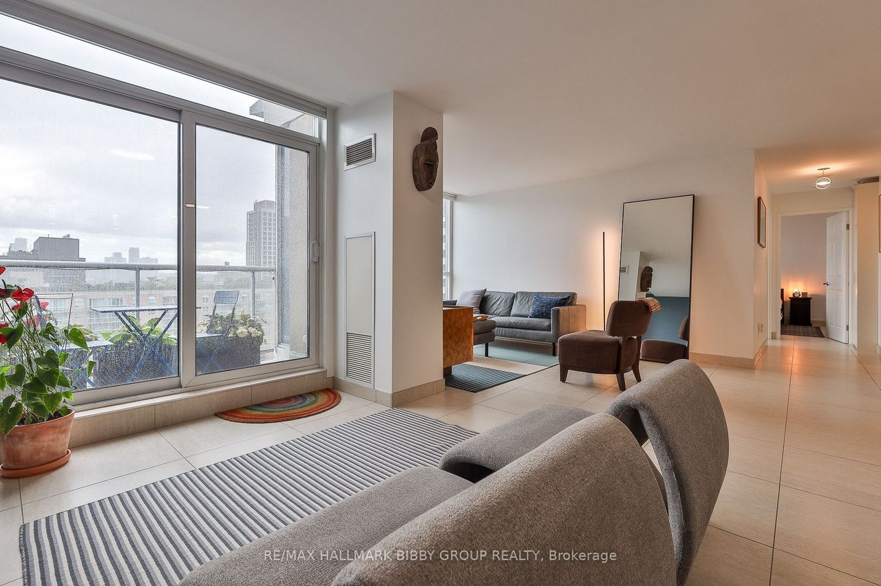 ST. LAWRENCE MARKET LUXURY FEATURE