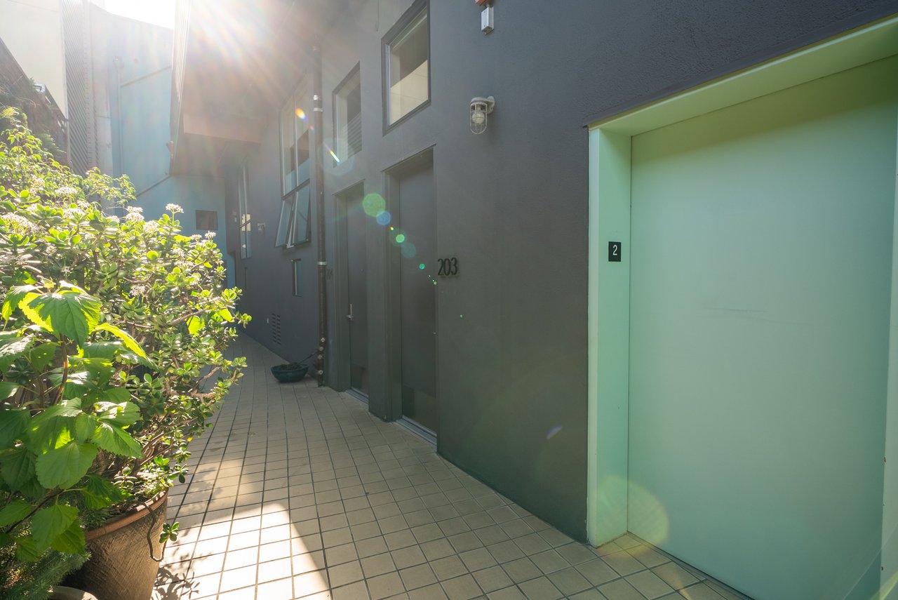 2301 Harrison St #203