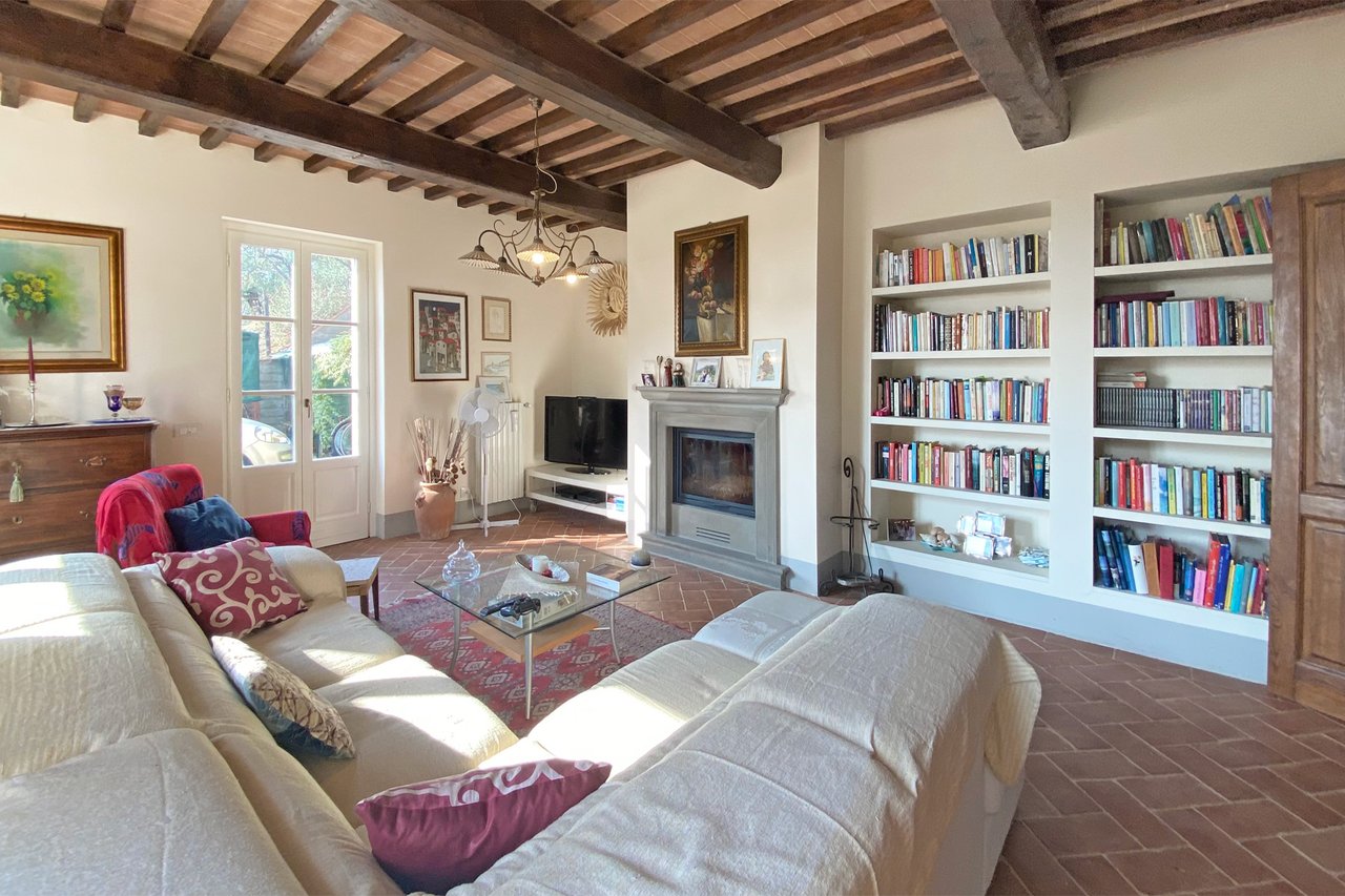 Delightful country house for sale in Castiglion Fiorentino, Arezzo