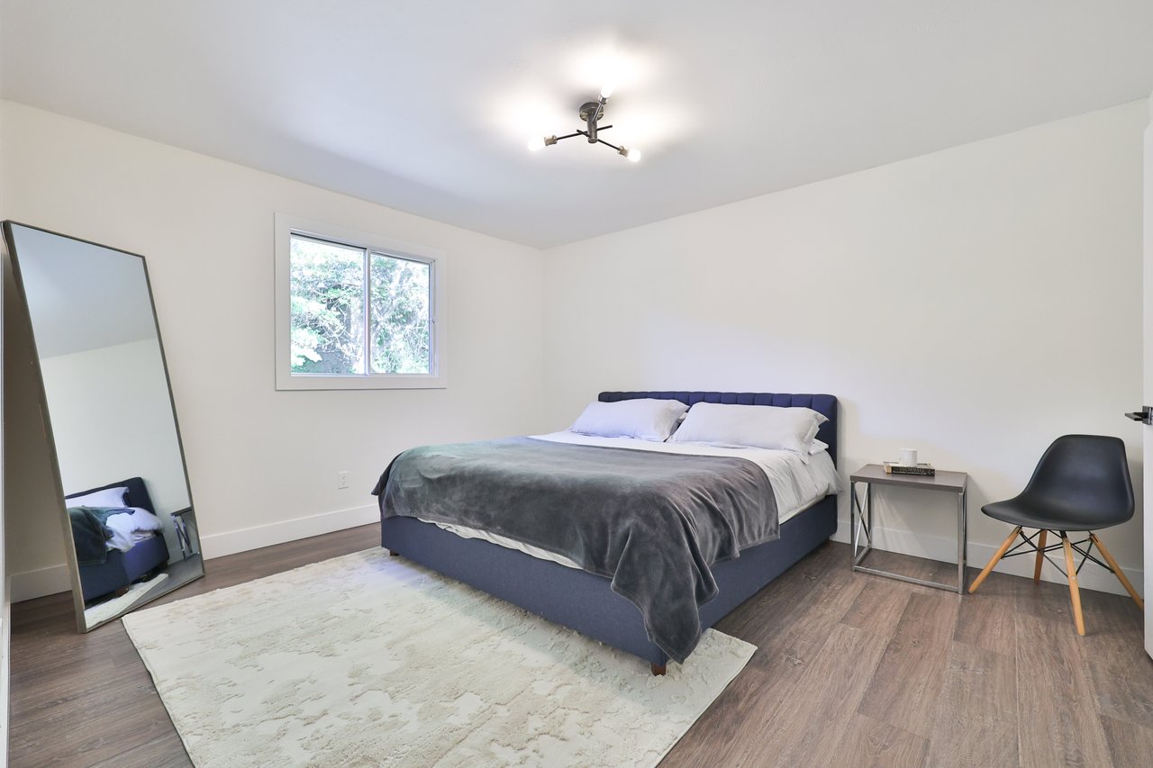 1131 Carol Street, Burlington