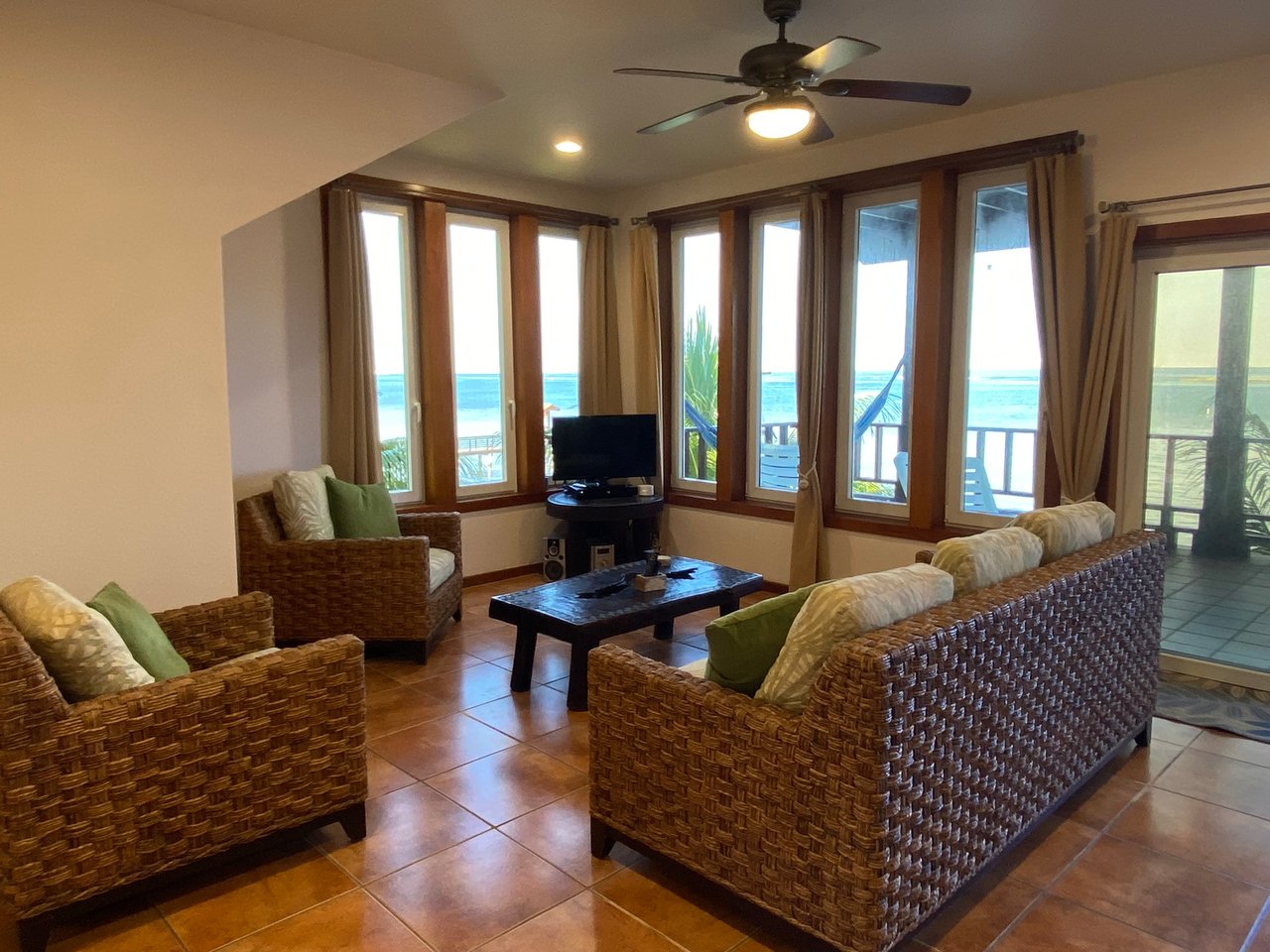 Turtle Casa Beachfront Vacation Villa