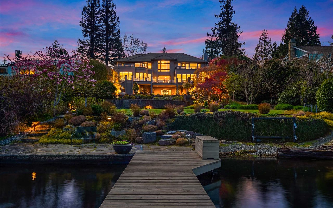 Northwest Contemporary Style on Mercer Island’s Cherished North End