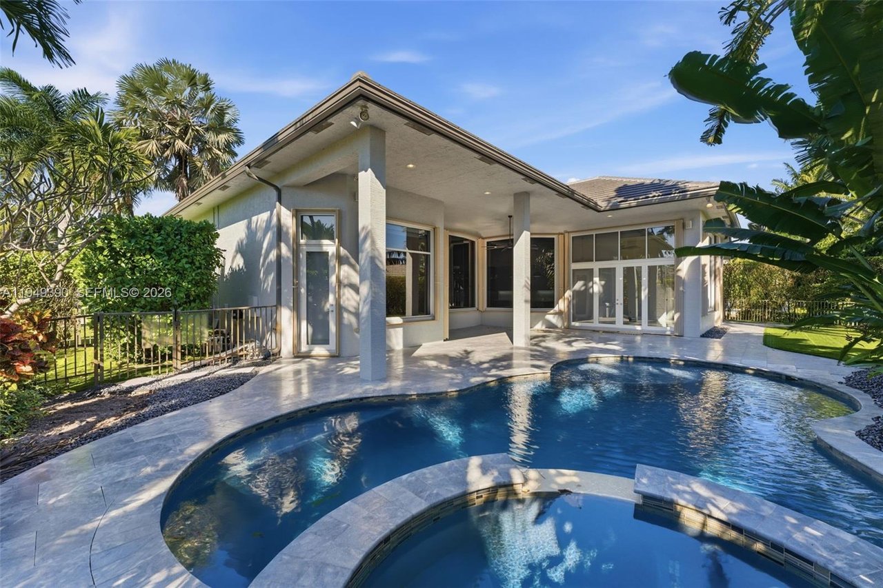 fort-lauderdale-home-for-sale-pool
