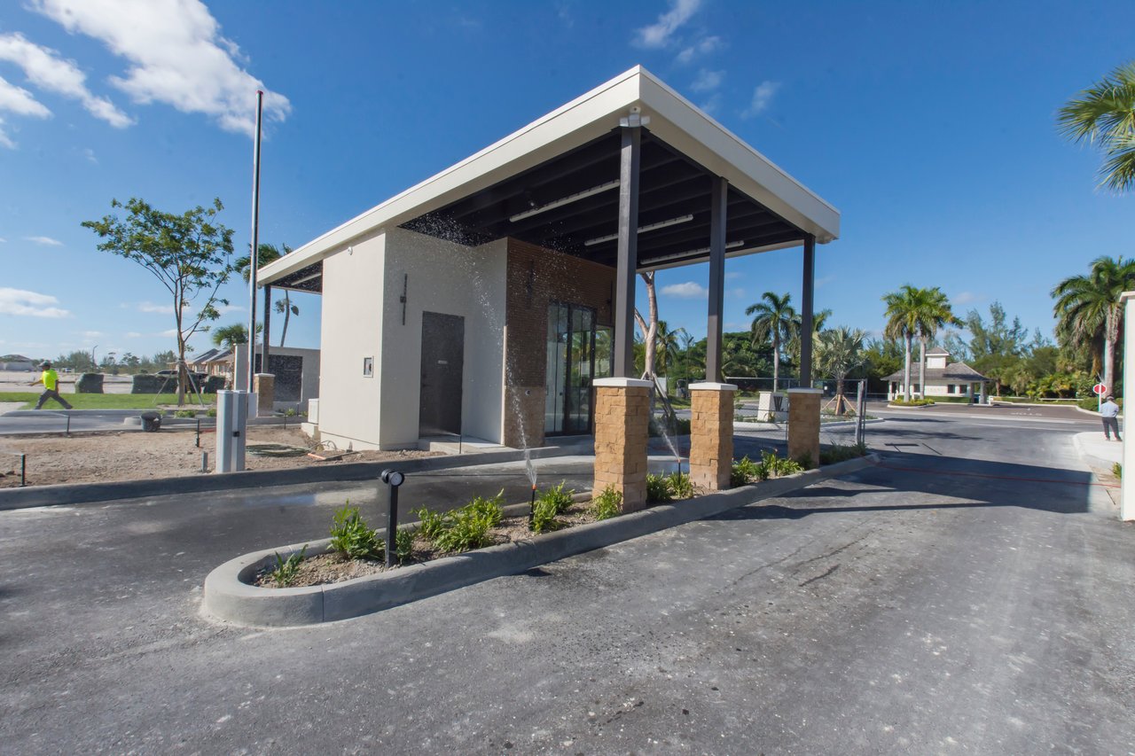 Windsor Lakes Estate Home