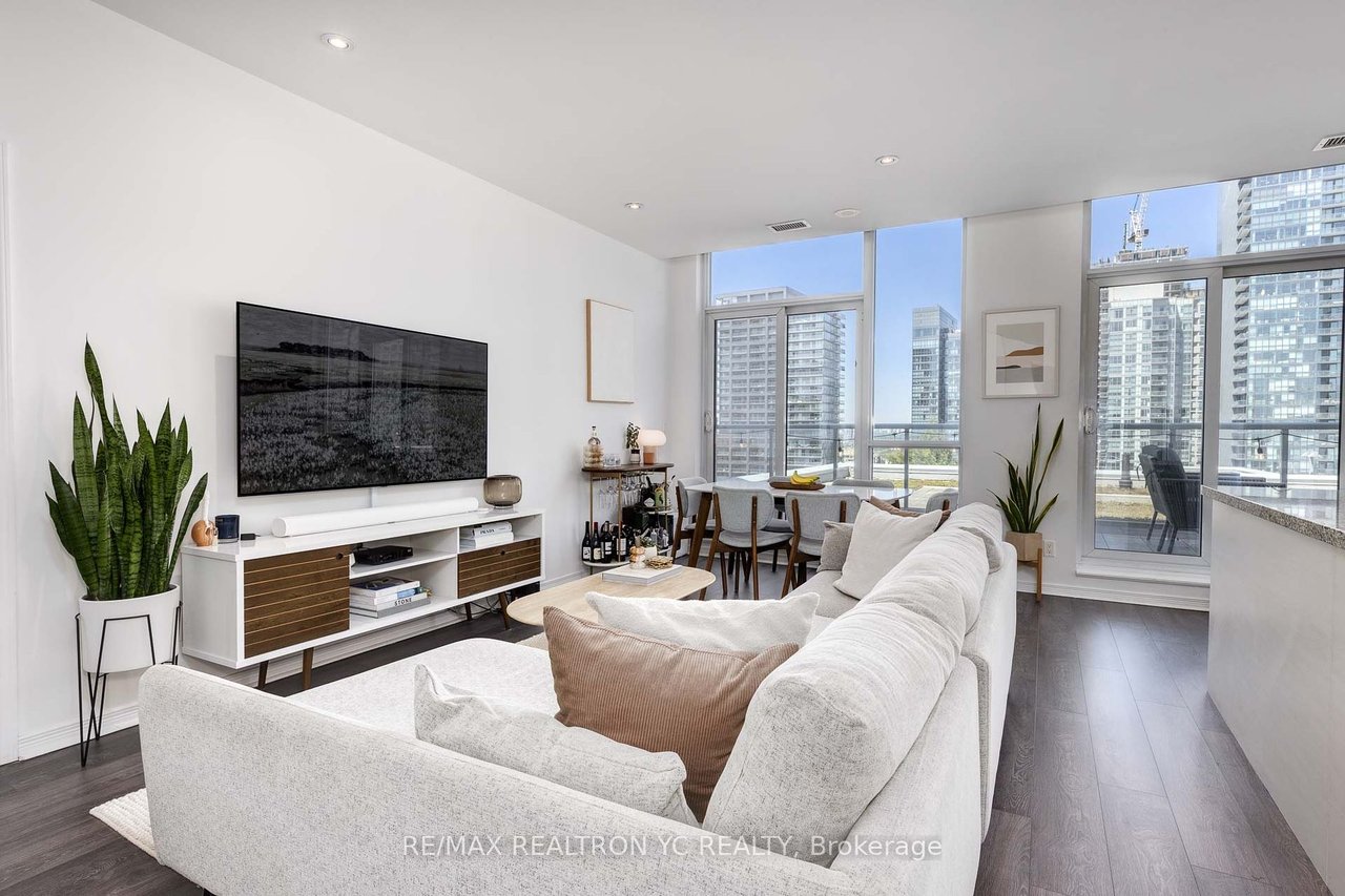 A GEM IN THE HEART OF DOWNTOWN 