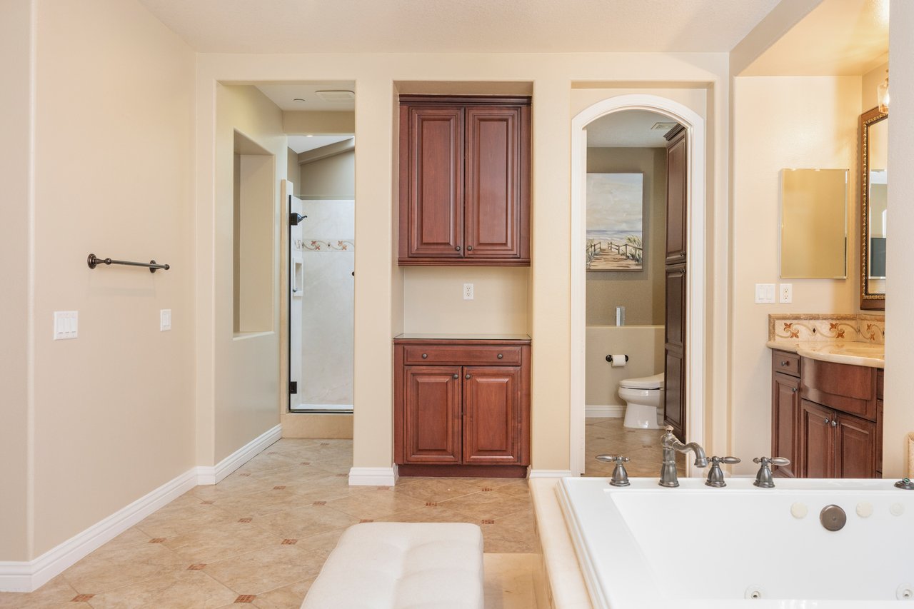 4394 Hiwassee