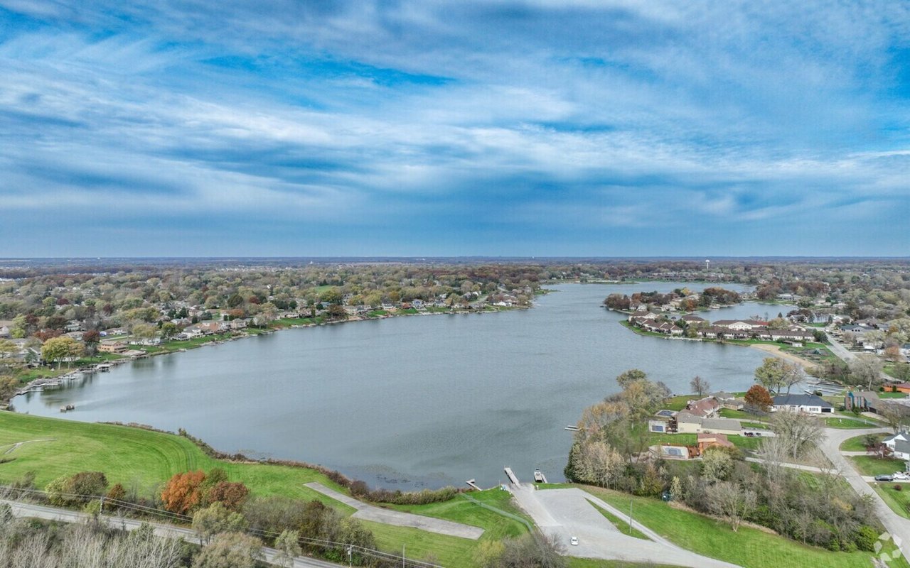 Lakes of the Four Seasons