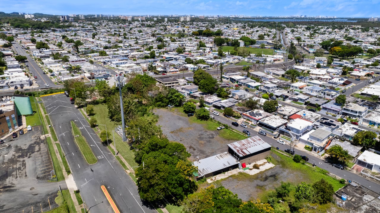 Calle 238 | Carolina, P.R.