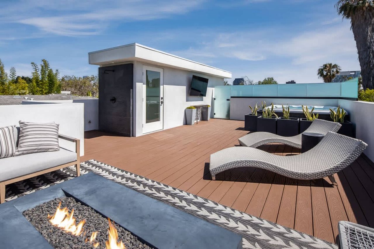 Elegant Melrose Home With Pool and Private Rooftop