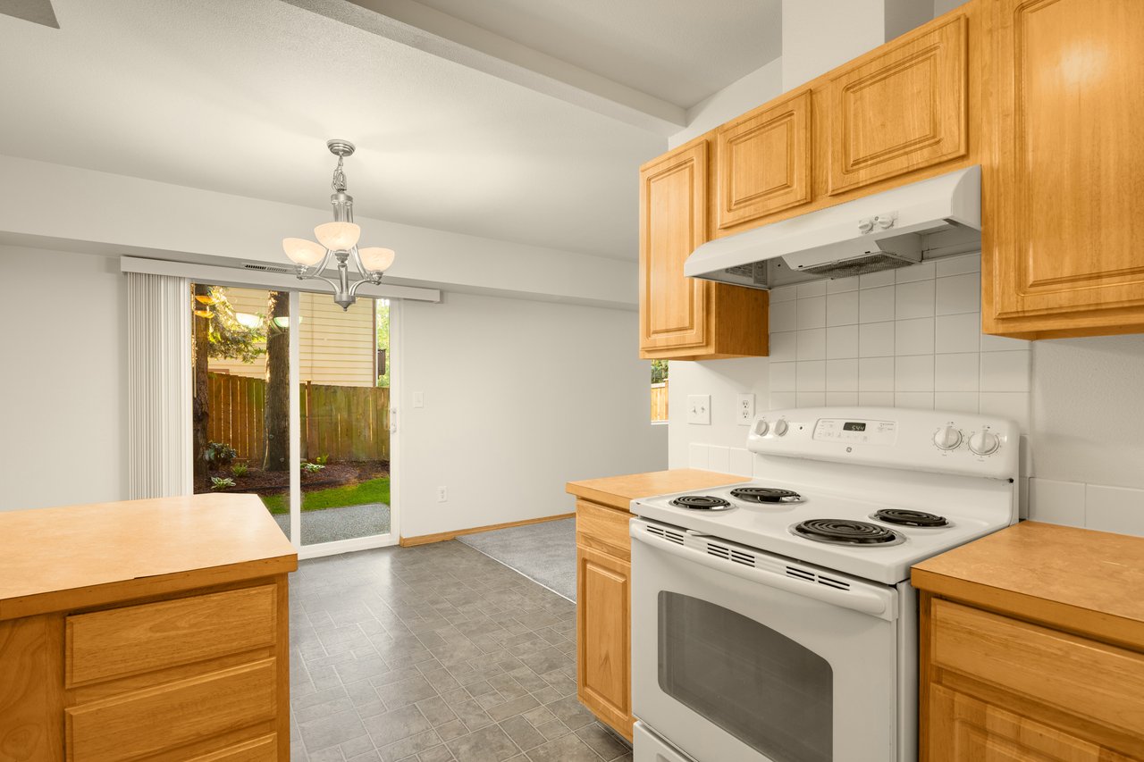 7510 193rd Avenue E Unit: 1&2