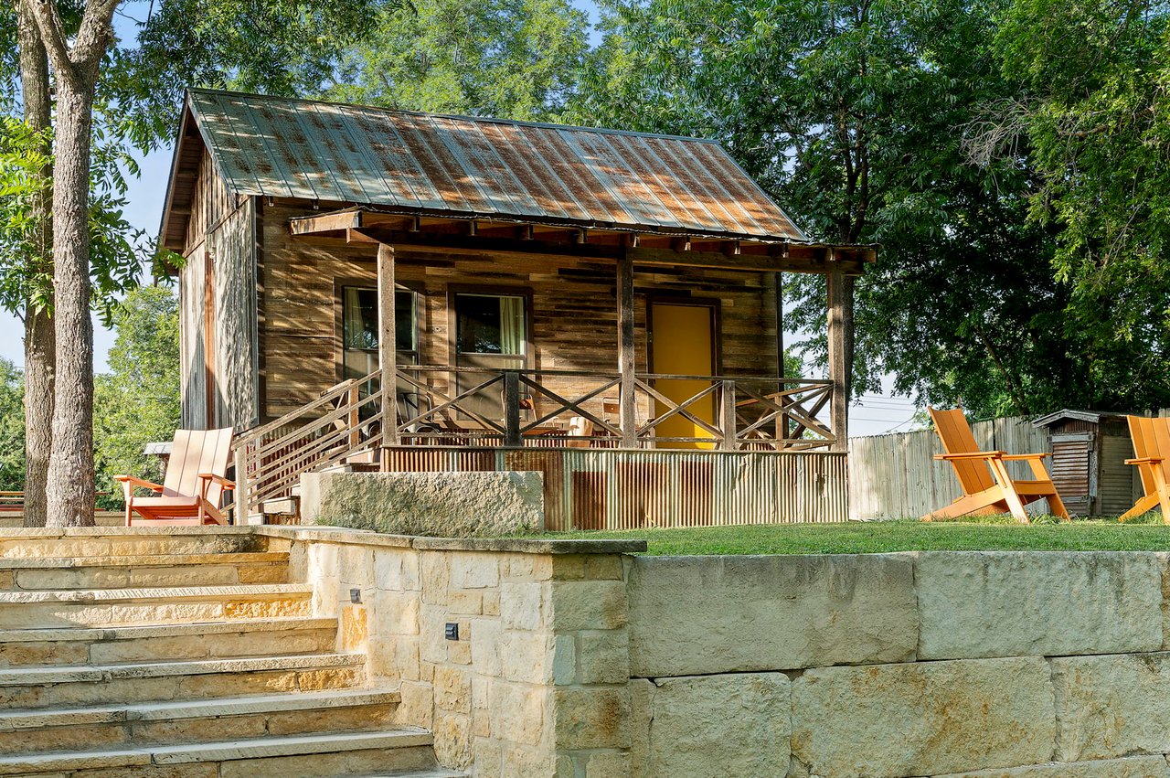 CAMP COMFORT