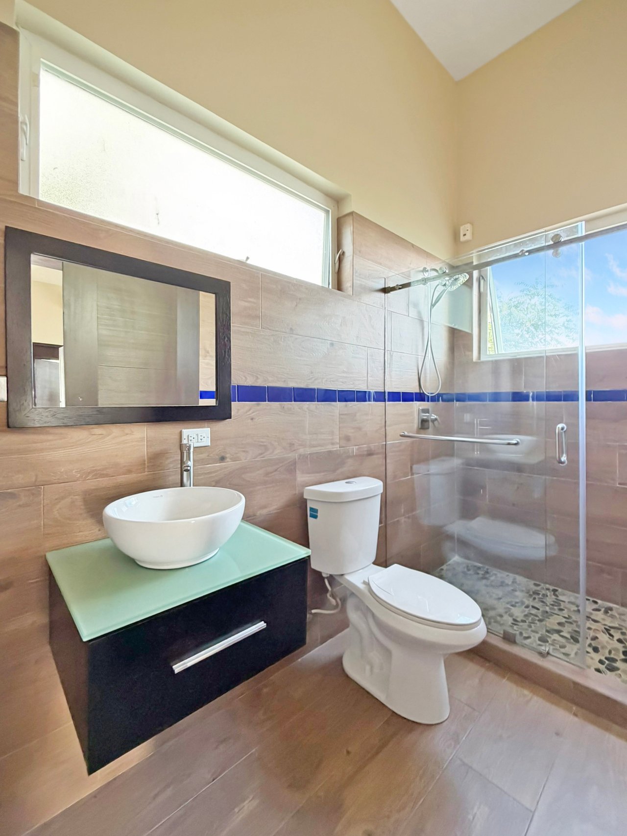 1120 Rogue's Bay 1 Bedroom Apartment