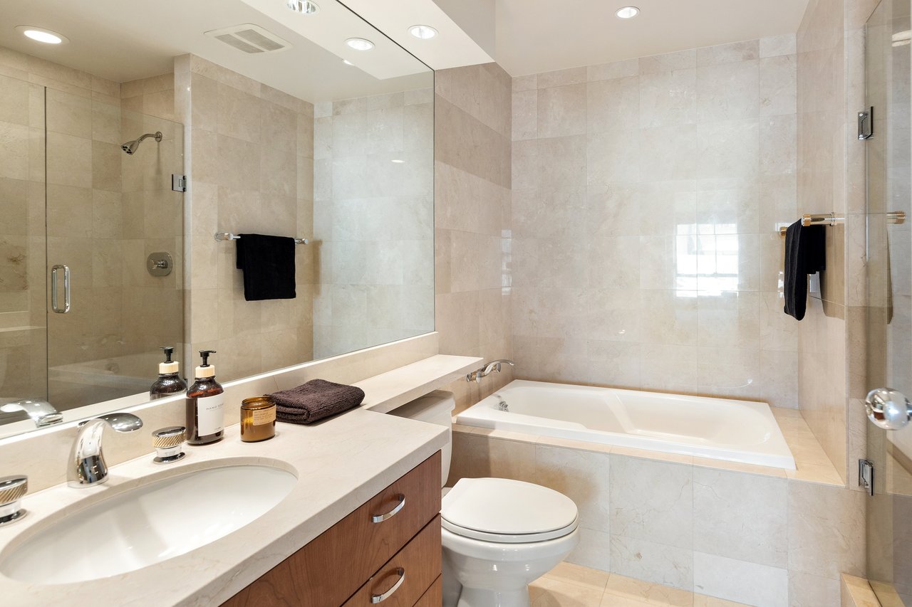 2 Bedroom Residence at Museum Parc