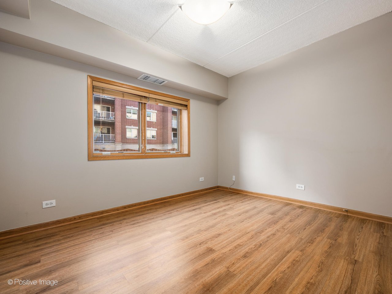 7410 W Lawrence Ave Unit 115
