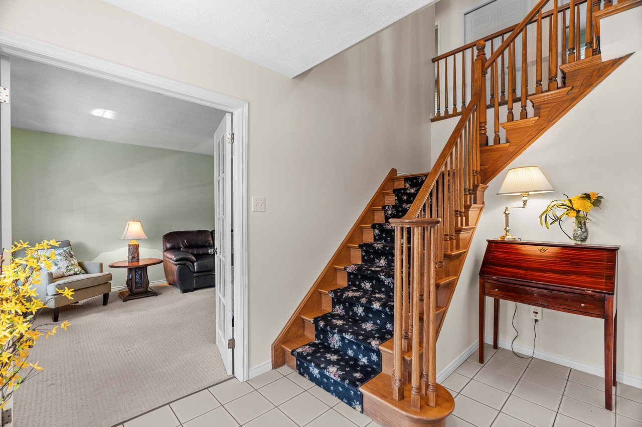 3934 Stacey Cres, London