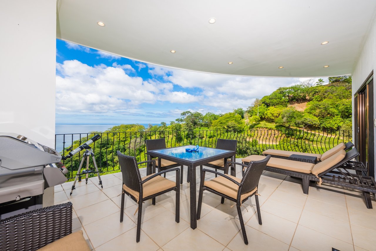 Flamingo Towers 30 | These views will absolutely take your breath away!