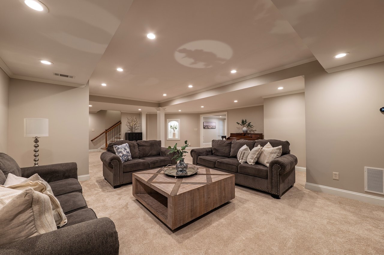 995 Canonero Drive