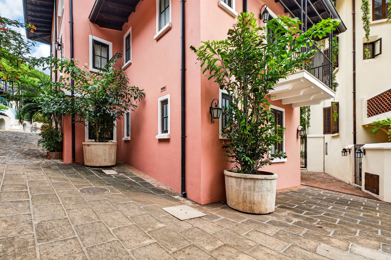 16 Avenida La Antigua | Renovated Turn- Key Living in the Heart of Las Catalinas