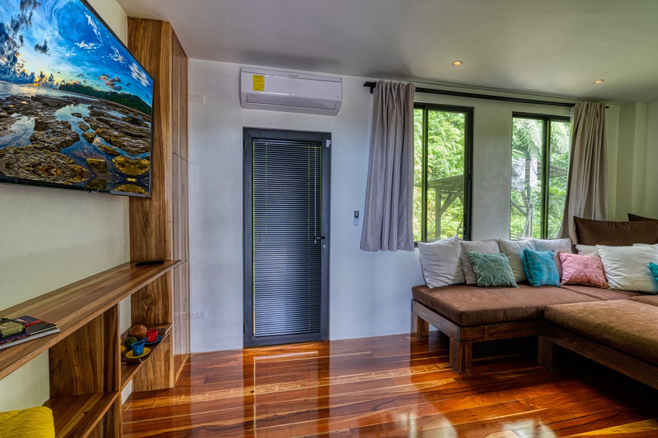 Beauty Villa- Ocean View in Uvita