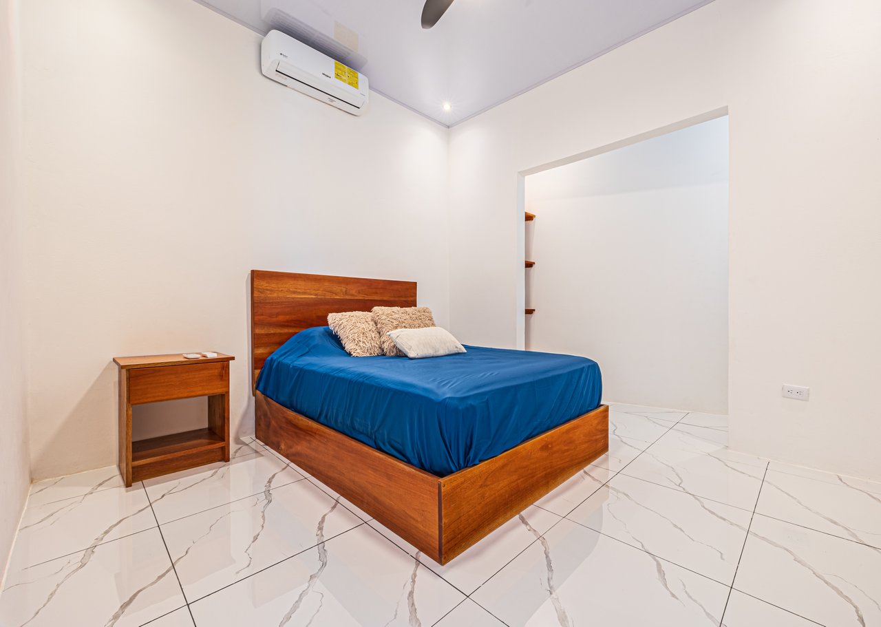 Comfortable 3-Bedroom Pool Home Near Beaches, Parks, and Restaurants