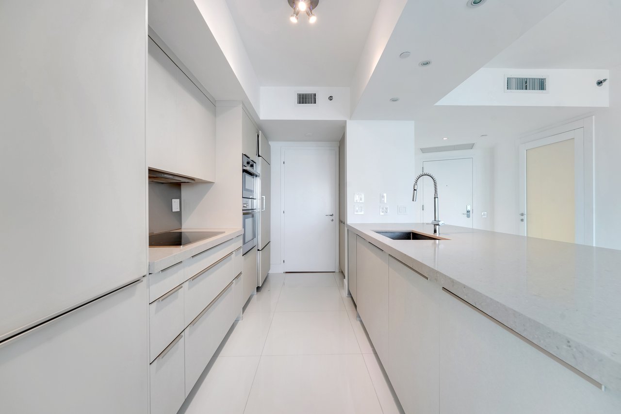 Icon South Beach Off Market | South Of Fifth