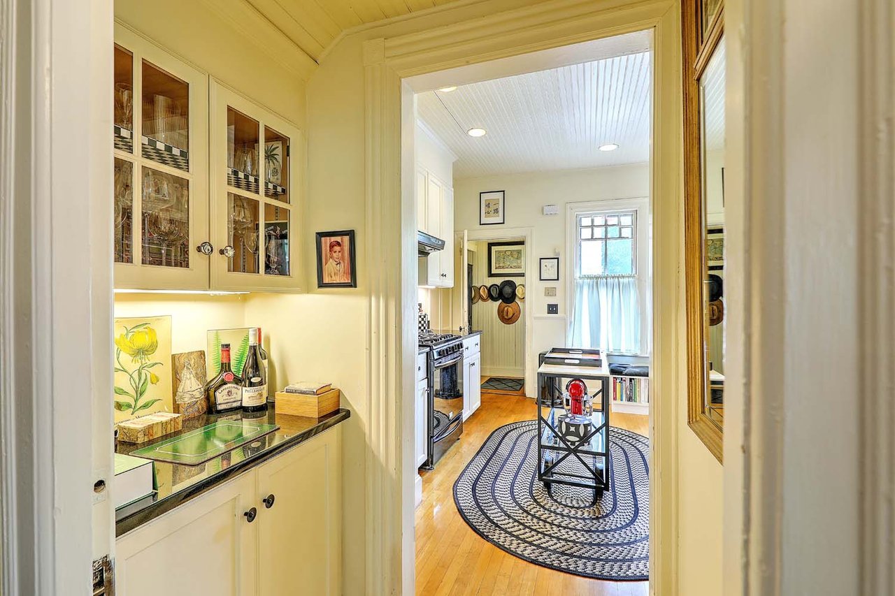 26 Diman Place
