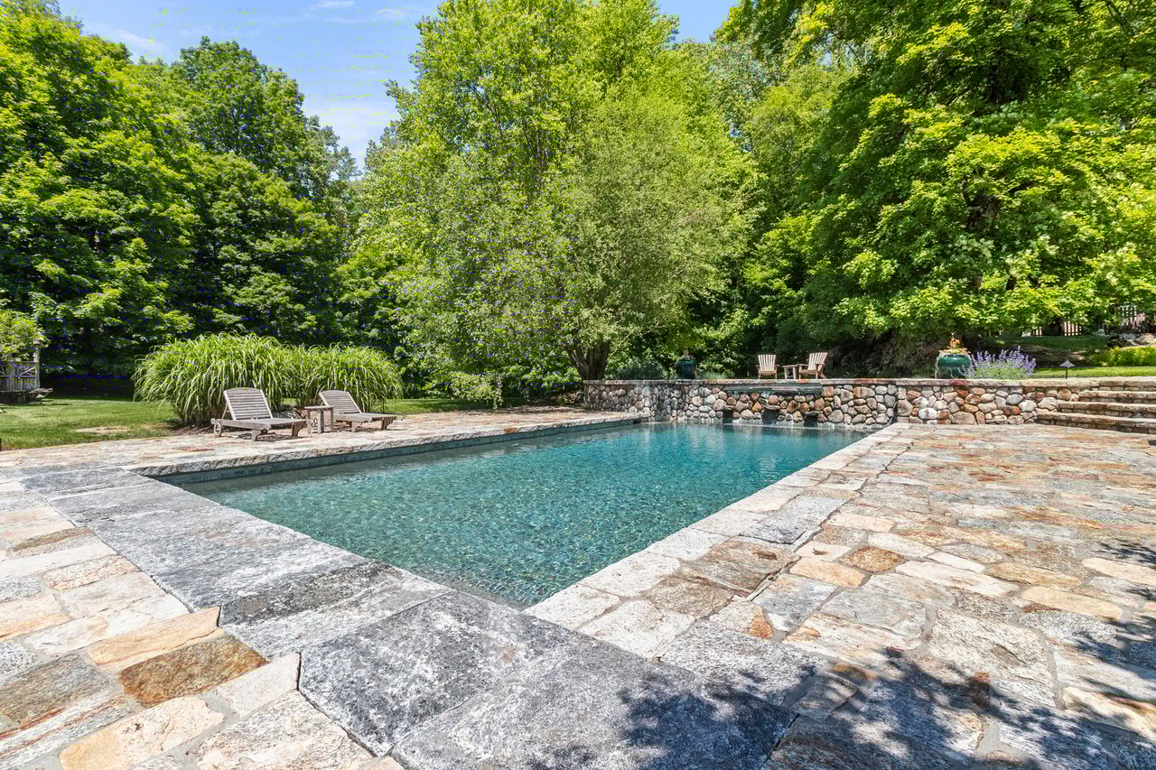 54 Old Stone Hill Road