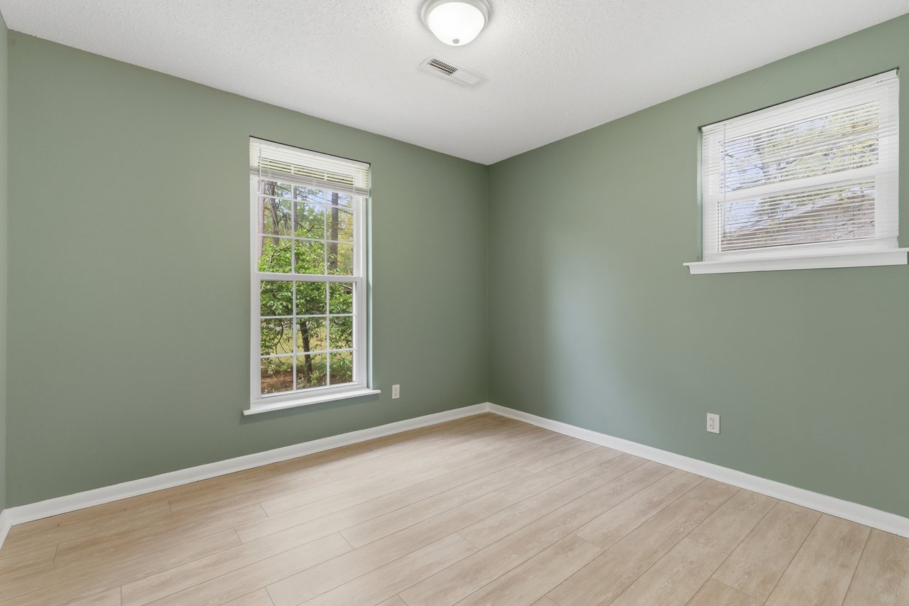 Updated 4BR Near Bridge Street