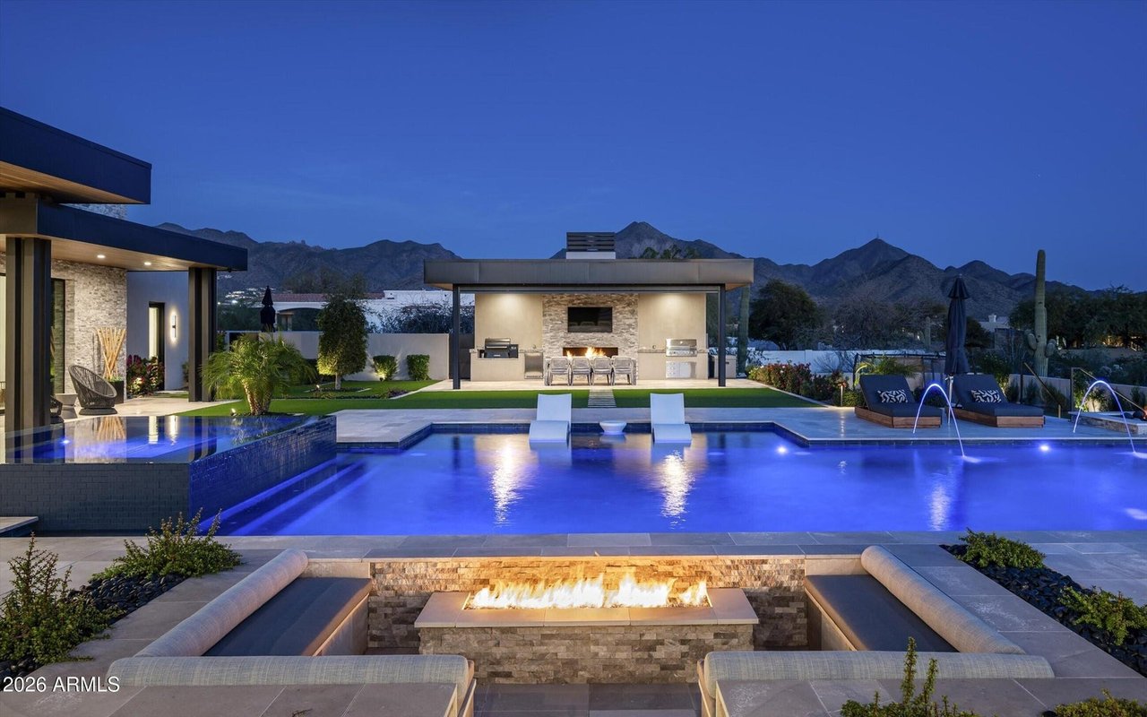 9245 E RIMROCK Drive