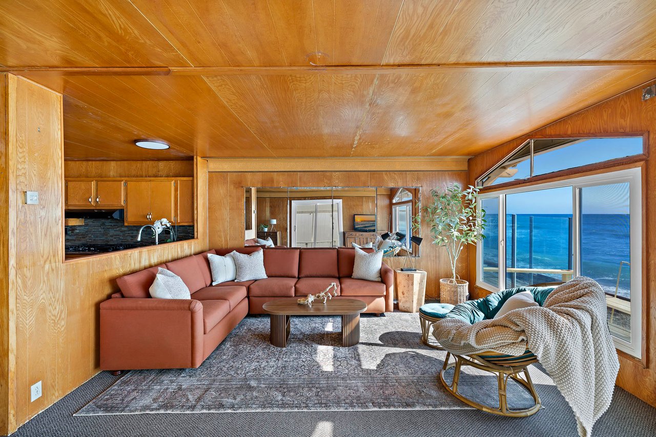 1880 N El Camino Real 38